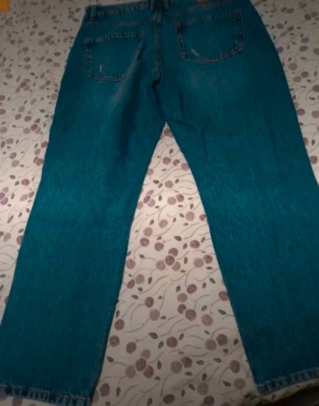 Vaquero talla 42 Stradivarius