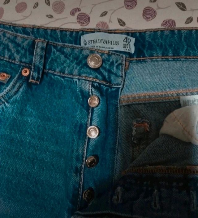 Vaquero talla 42 Stradivarius