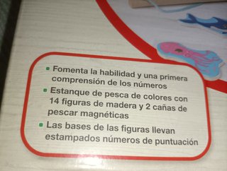 Juego de pescar de madera