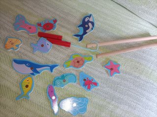 Juego de pescar de madera