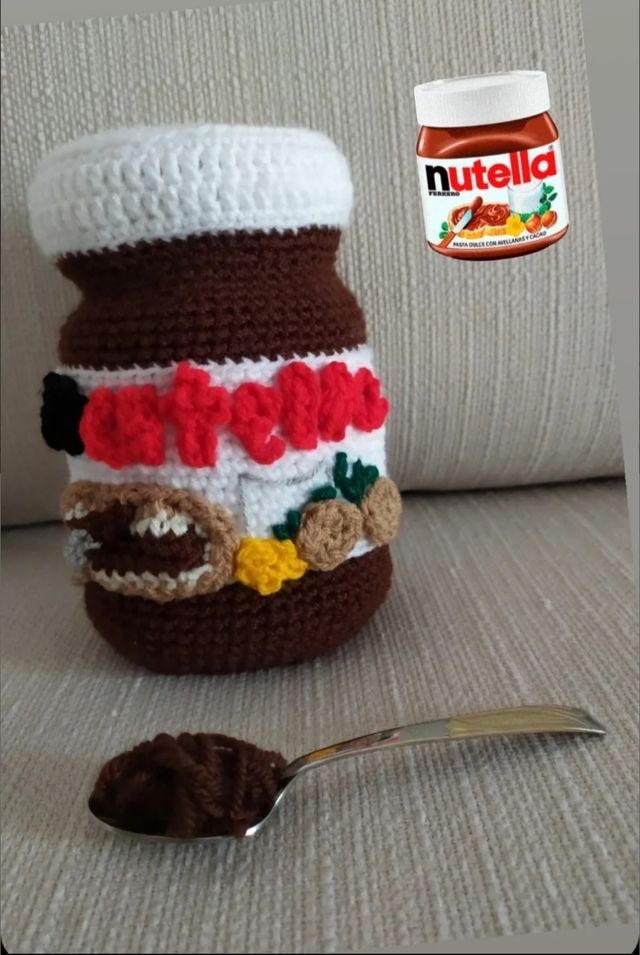 Nutella amigurumi.