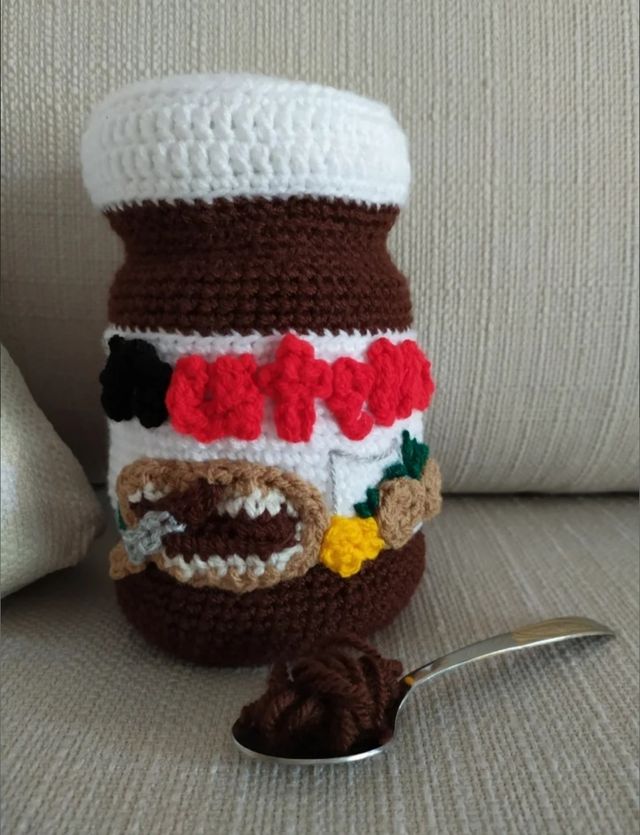 Nutella amigurumi.