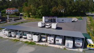 PLAZAS PARKING AUTOCARAVANAS/ BARCOS-LANCHAS