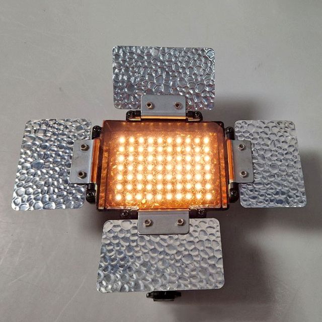 Illuminatore LED video CN-70