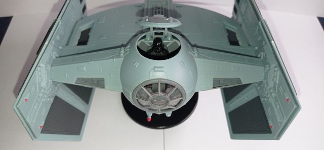 MAQUETA TIE FIGHTER DARTH VADER'S