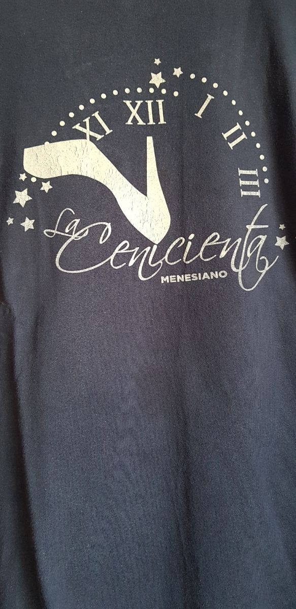 Camiseta azul marino