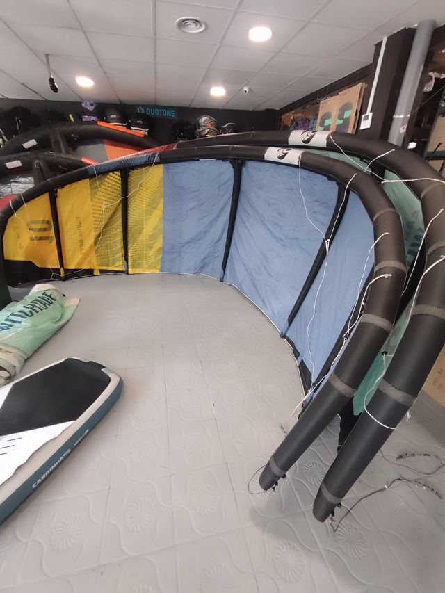 KITE CABRINHA SWITCHBLADE 10M 2022