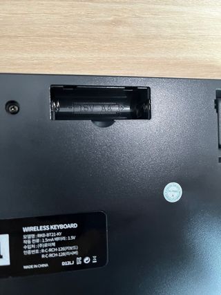 Teclado inalámbrico BT21 (Koya)