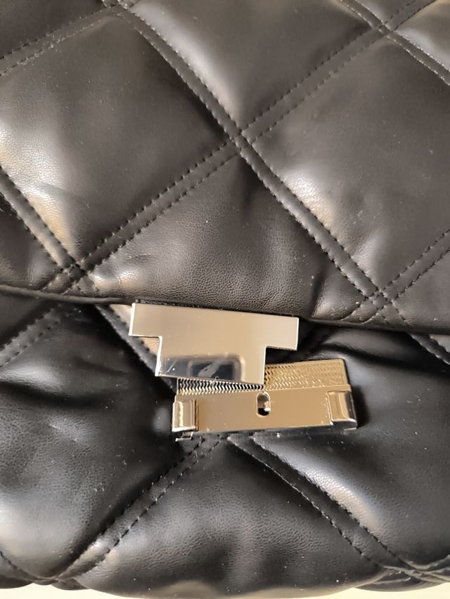 Bolso acolchado Stradivarius