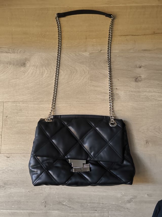 Bolso acolchado Stradivarius
