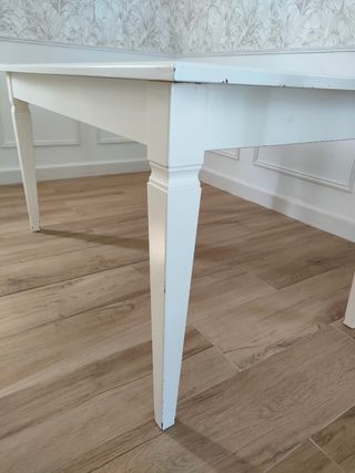 Conjunto mesa con 4 sillas