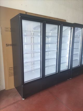 VITRINA MURAL FRIGORÍFICA 3 PUERTAS