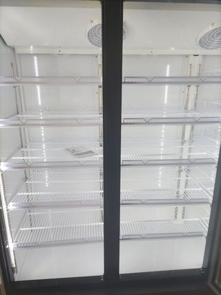 VITRINA MURAL FRIGORÍFICA 3 PUERTAS