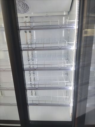 VITRINA MURAL FRIGORÍFICA 3 PUERTAS