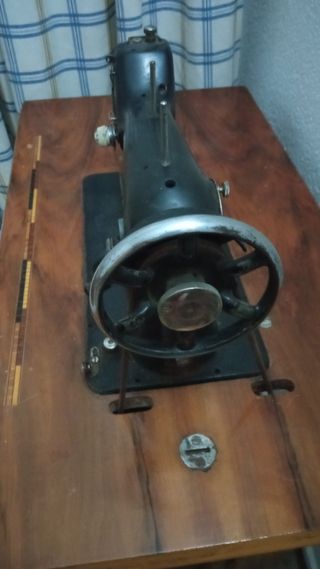 Maquina de coser Sigma antigua
