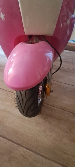 Vespa neón para niñ@