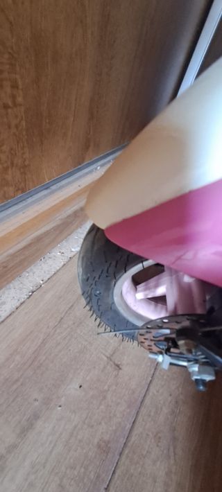 Vespa neón para niñ@