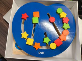 Juego ordenar formas / colores Goki