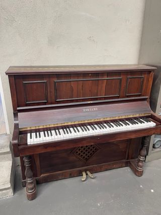 PIANO MADERA