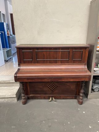 PIANO MADERA