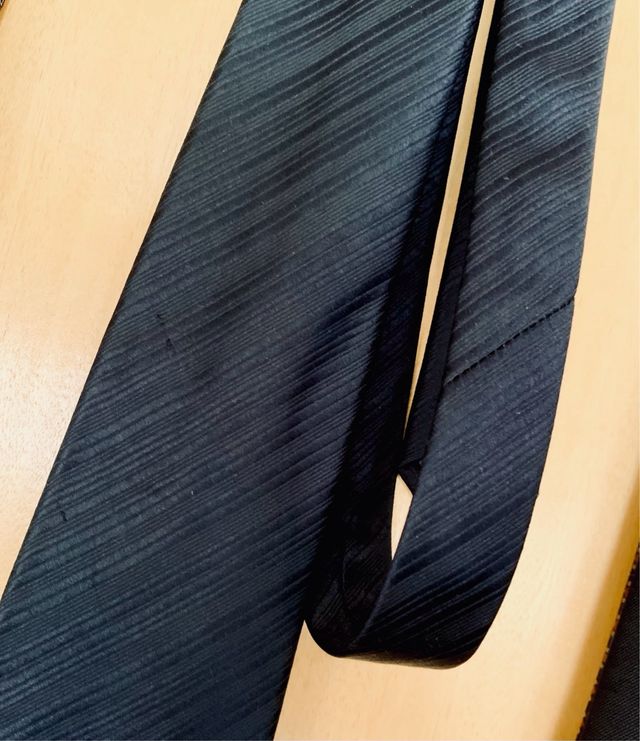 CORBATA Negra - SEDA Natural 100%  #Tendecia