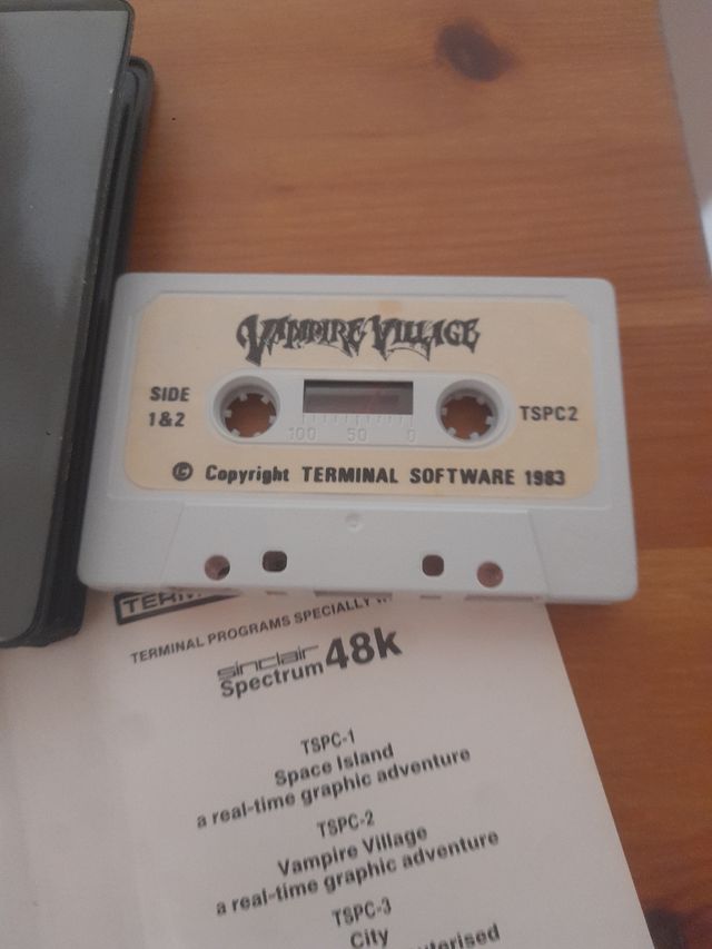 VAMPIRE VILLAGE ZX SPECTRUM ( FUNCIONA )