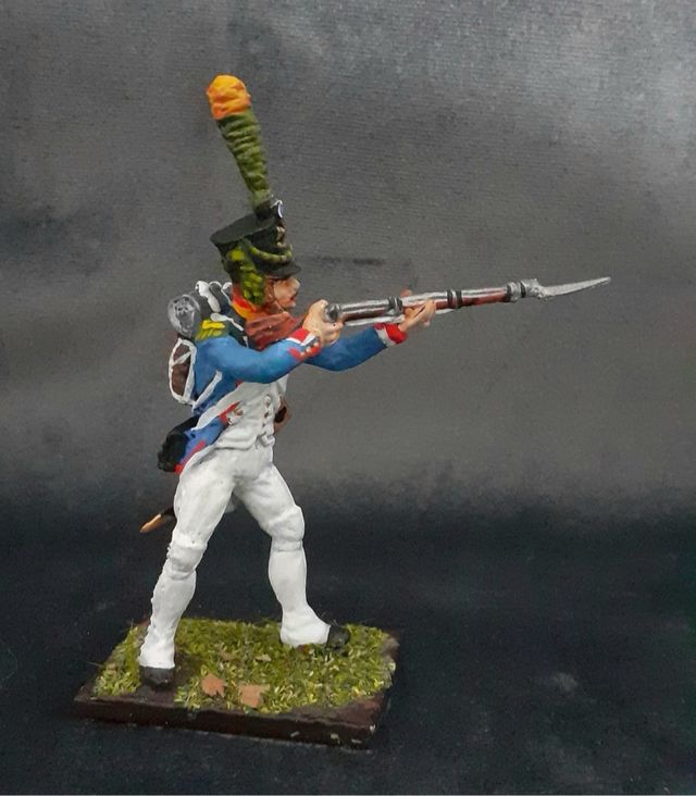 SOLDATINO NAPOLEONICO CACCIATORE FRANCESE 1812 (2)