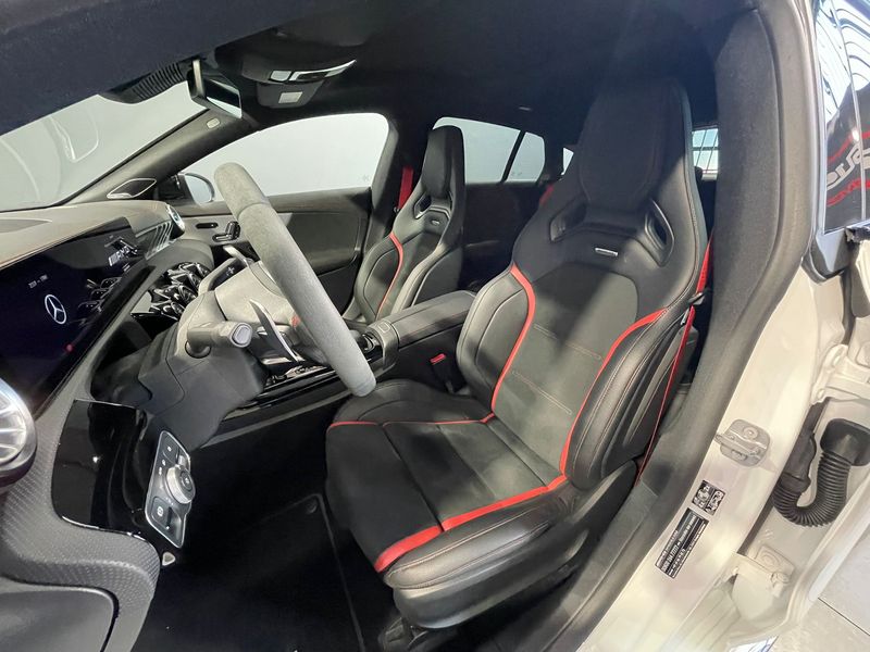 Mercedes-Benz CLA 2023, foto 34