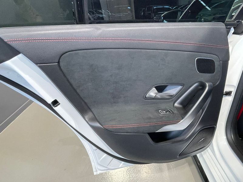 Mercedes-Benz CLA 2023, foto 35