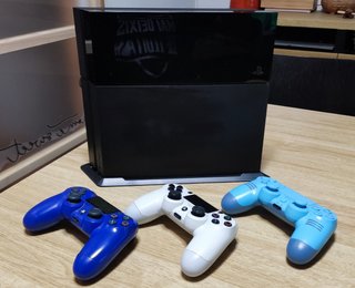 Playstation 4    PS4