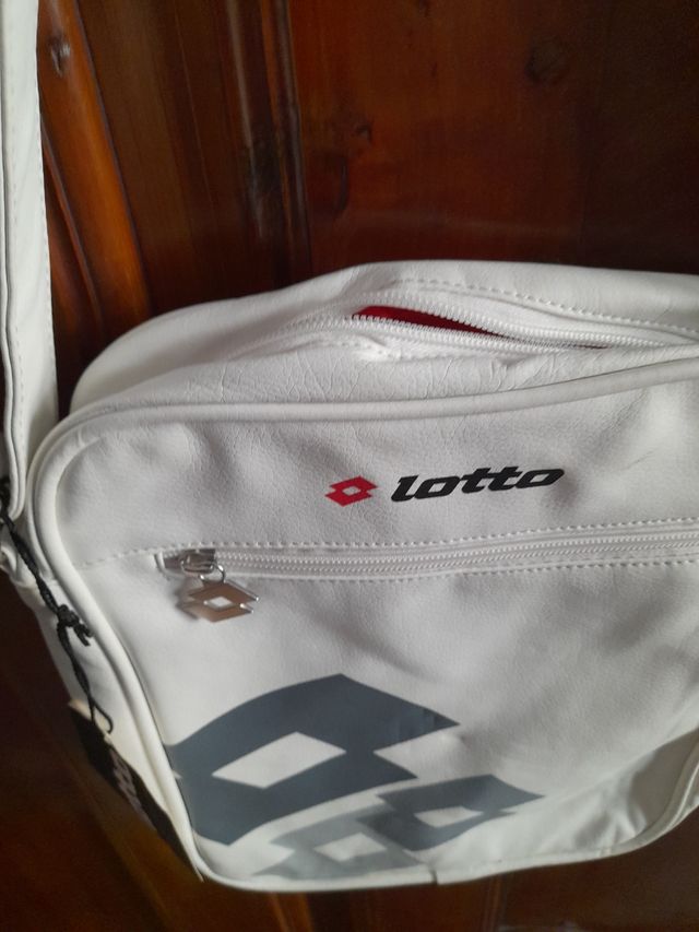 Borsello nuovo Lotto con cartellino