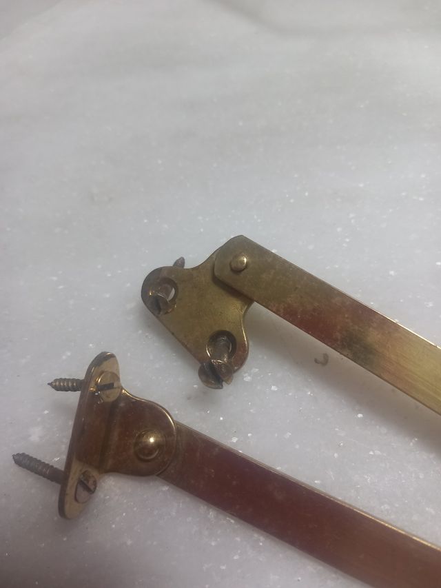 Restaurador anticuario exrensible bronce