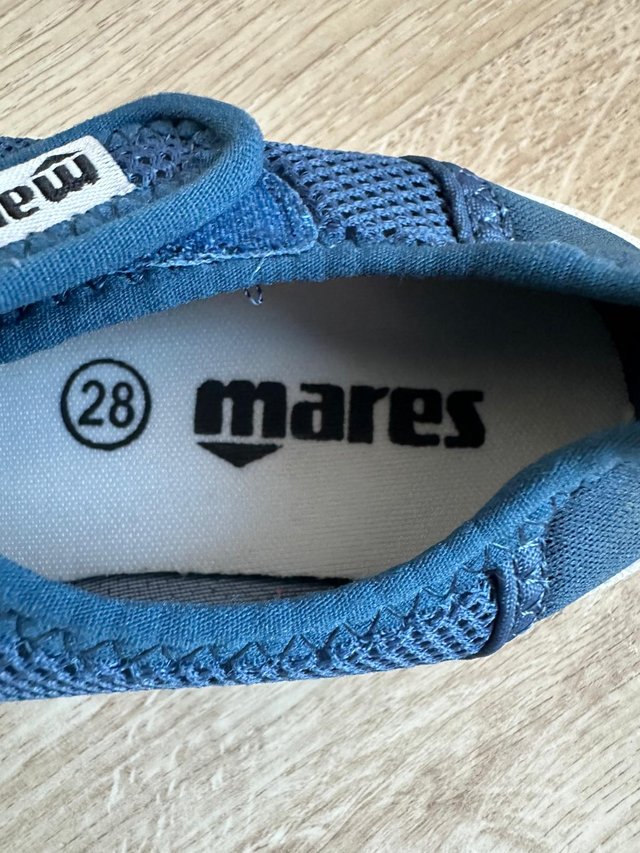 Zapatillas de agua niños en azul