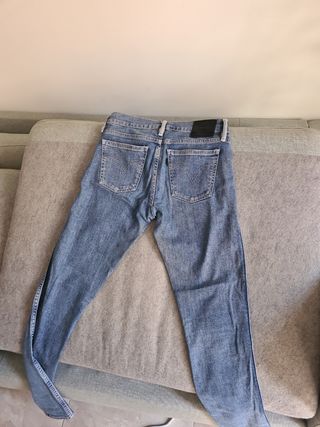 Pantalon levis