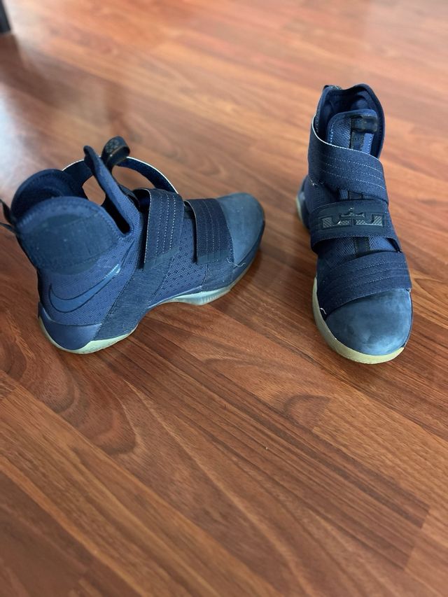 Bambas Lebron Soldier 10 azules del 43