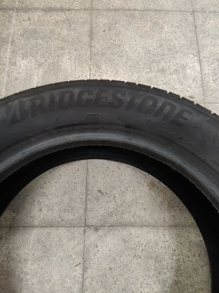 245/50R19 105W Bridgestone 