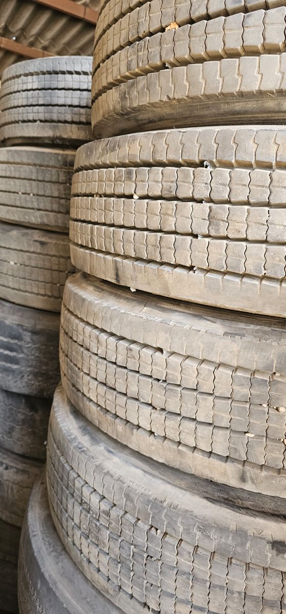 Llanta, Rueda 275/70/R22.5