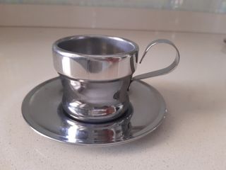 Servizio 5 tazzine caffè e zuccheriera.