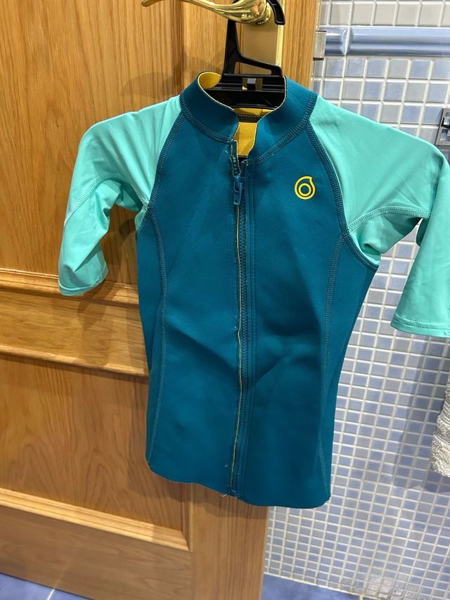 Neopreno nińo talla 8