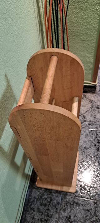 Botellero de madera de pino