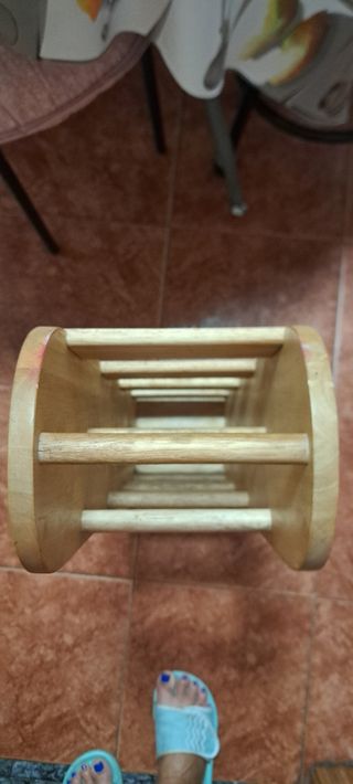 Botellero de madera de pino