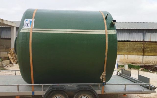 DEPOSITOS DE FIBRA DE POLIESTER