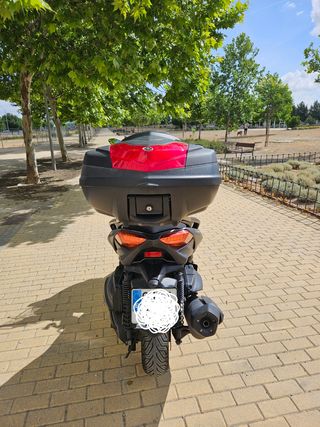 Yamaha Xmax 400 año 2019