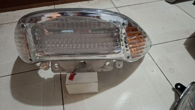 Faro trasero kimco xciting 250 o 500cc