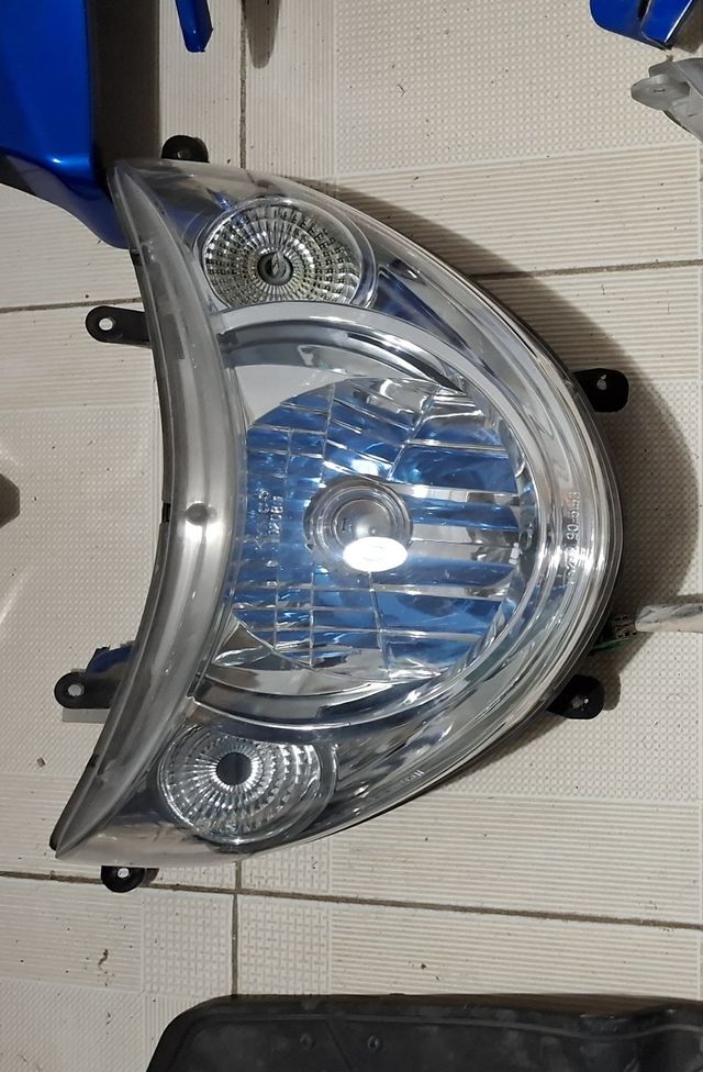 Faro delantero kimco xciting 250o 500cc