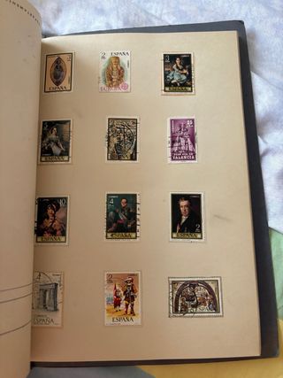 Colección sellos del mundo,  más de 350