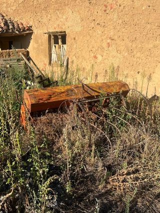 VARIOS APEROS AGRICOLA