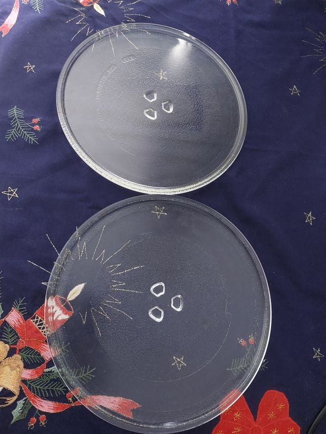 2 platos de microondas