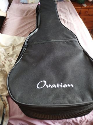 Bajo acústico Ovation
