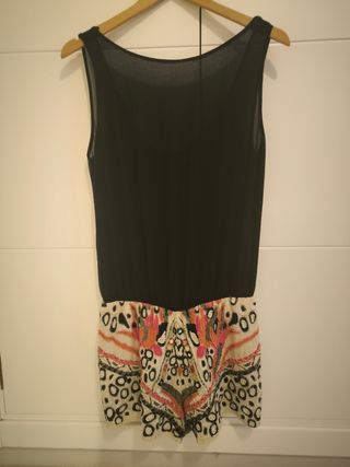 Mono efecto short de Zara
